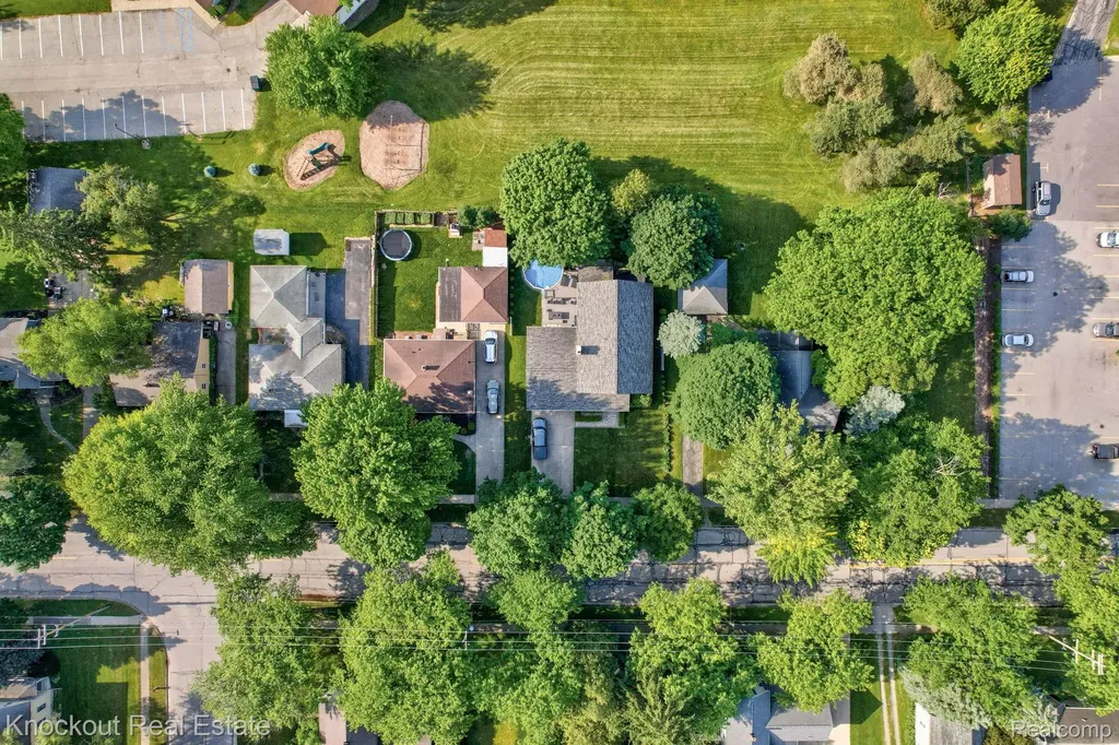 140 W Jefferson Street Frankenmuth City MI 48734