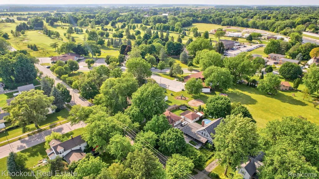140 W Jefferson Street Frankenmuth City MI 48734