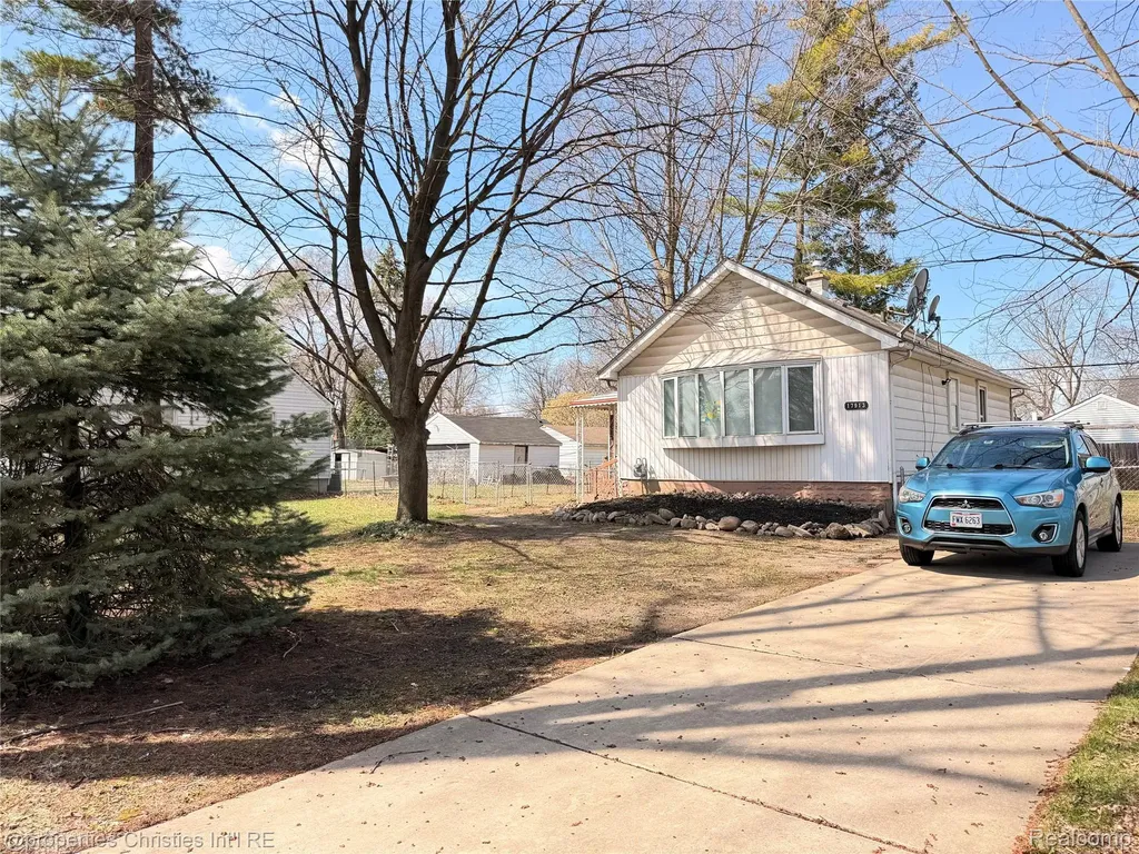 17913 Hanna Street Melvindale City MI 48122