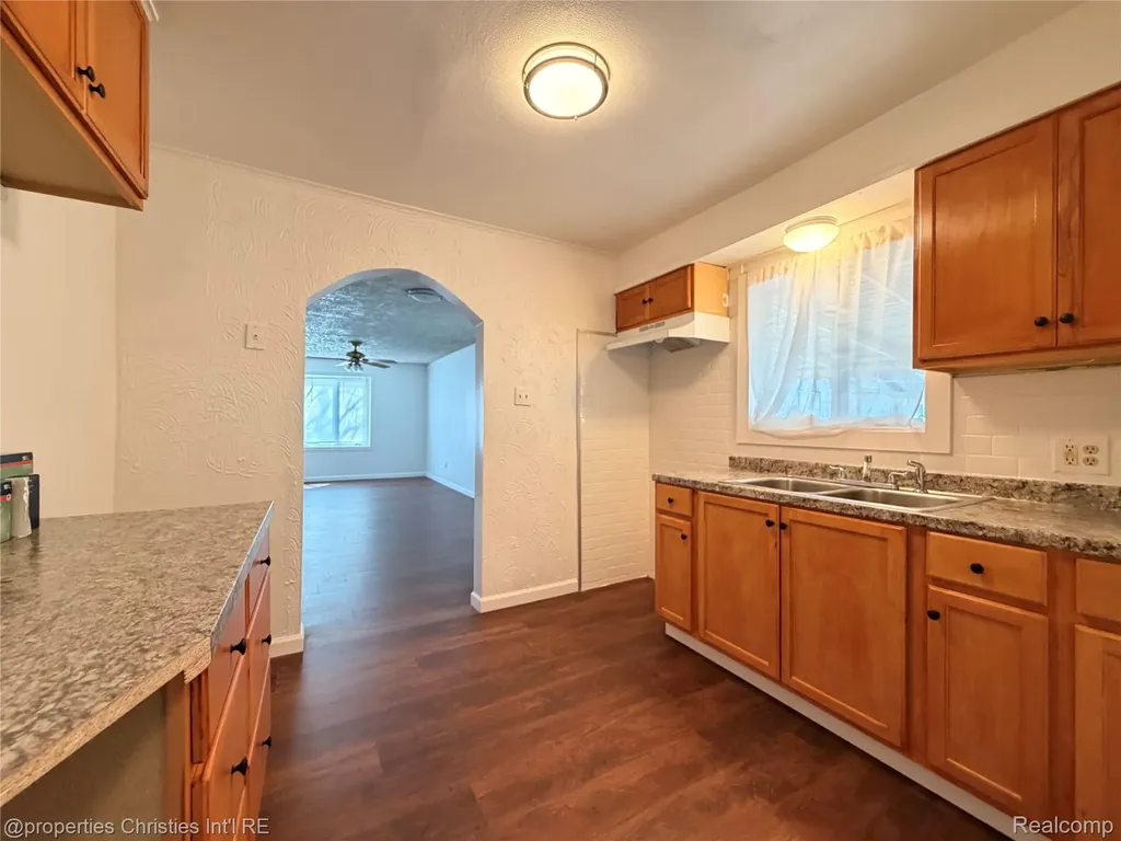 17913 Hanna Street Melvindale City MI 48122