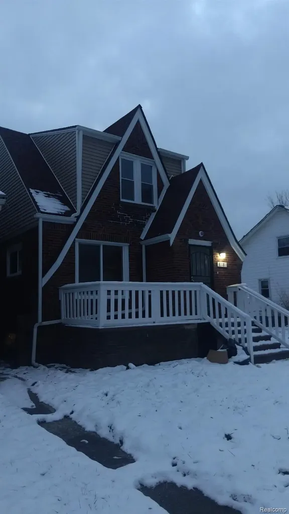 8118 E Hildale Street Detroit City MI 48234