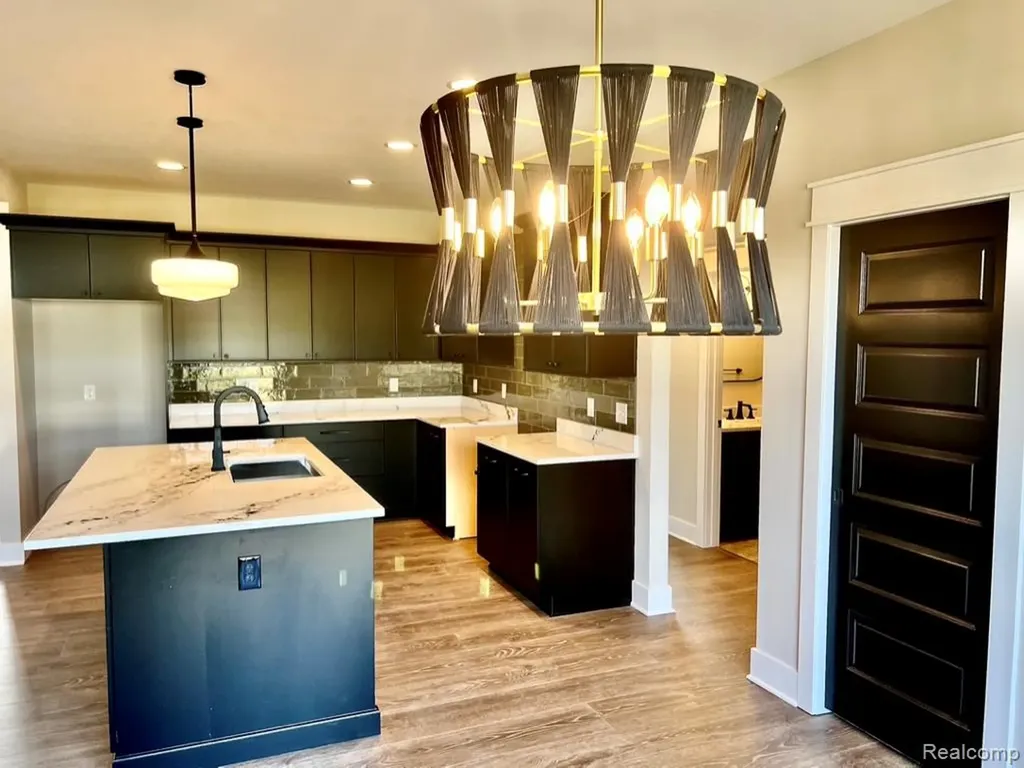 5382 Spring Meadows Way Drive Fenton Charter Township MI 48451