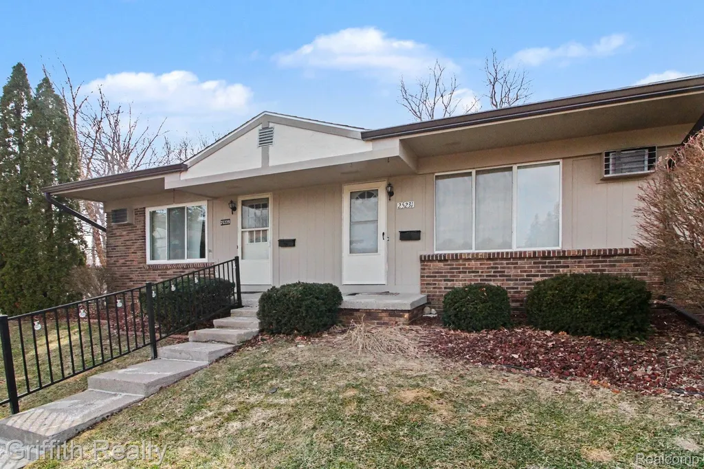 25231 Potomac Drive South Lyon City MI 48178
