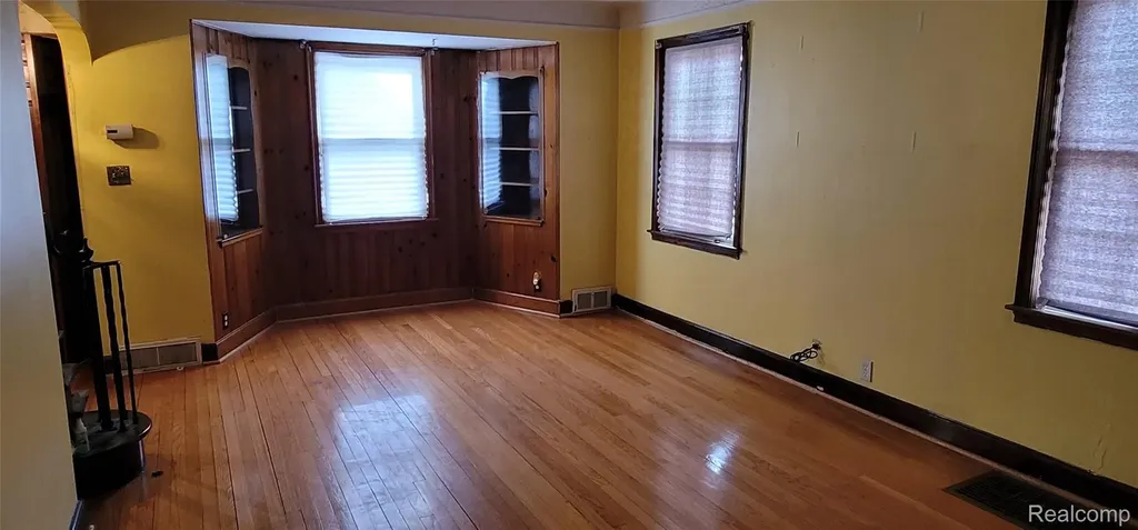 16200 Braile Street Detroit City MI 48219
