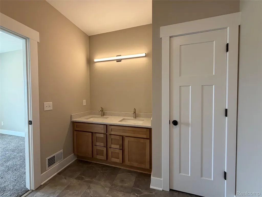 5381 Championship Drive Fenton Charter Township MI 48451
