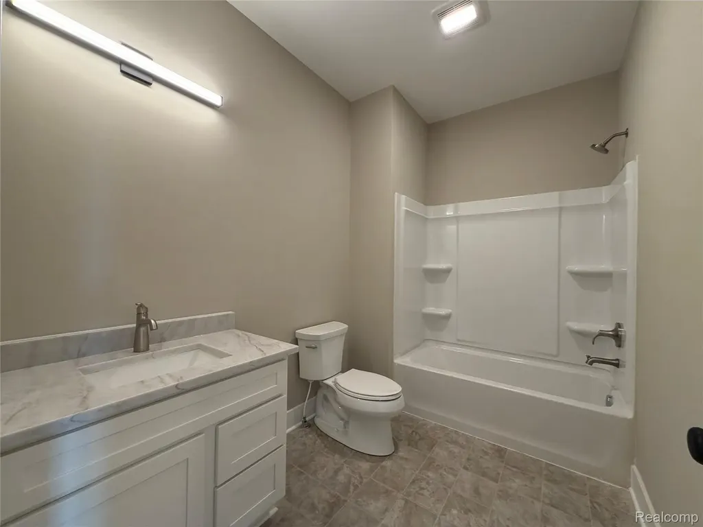 5381 Championship Drive Fenton Charter Township MI 48451