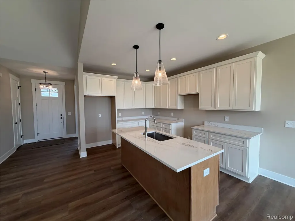 5381 Championship Drive Fenton Charter Township MI 48451
