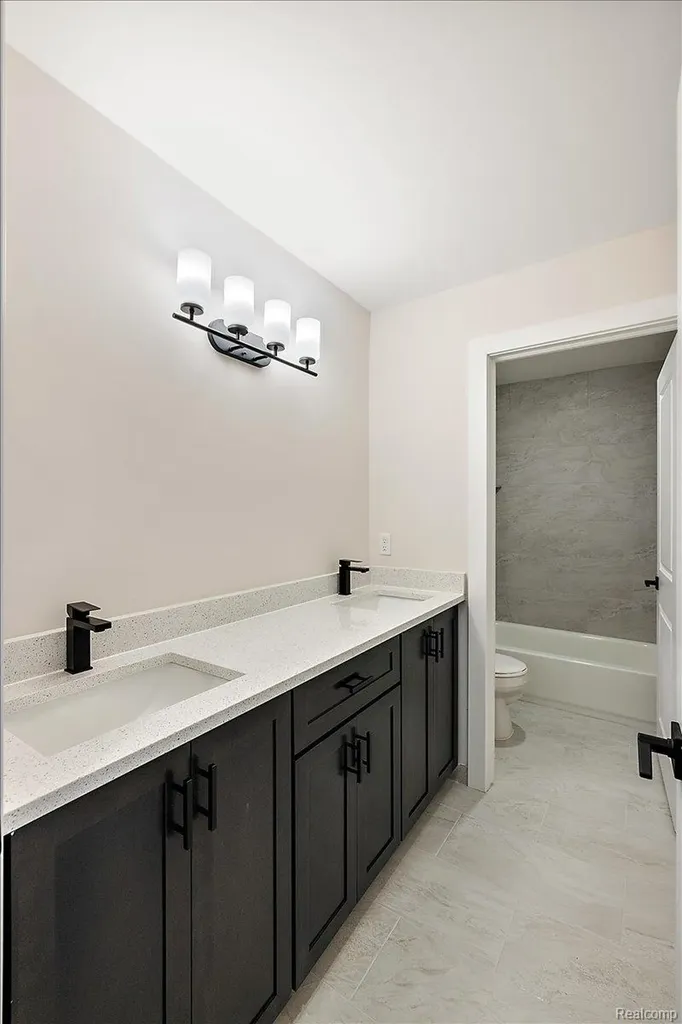 42435 Magnolia Drive Sterling Heights City MI 48314
