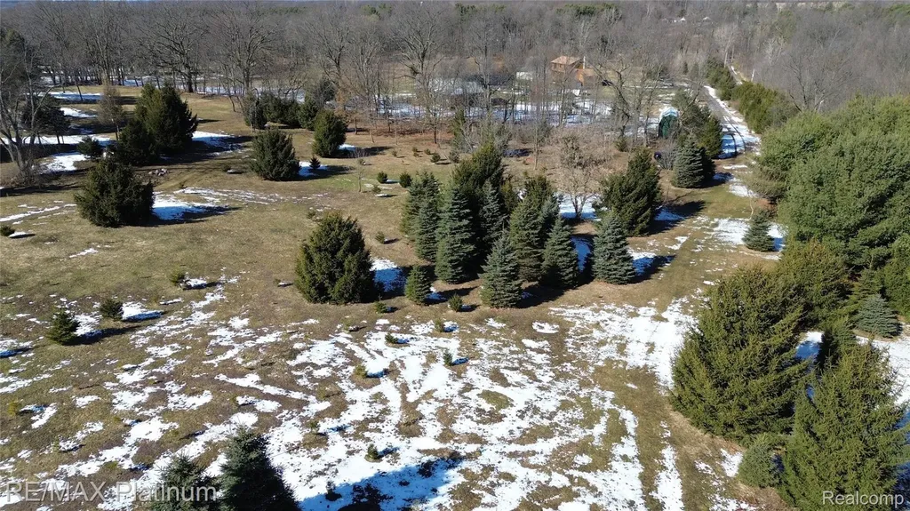 Vl Rohn Road Tyrone Township MI 48430
