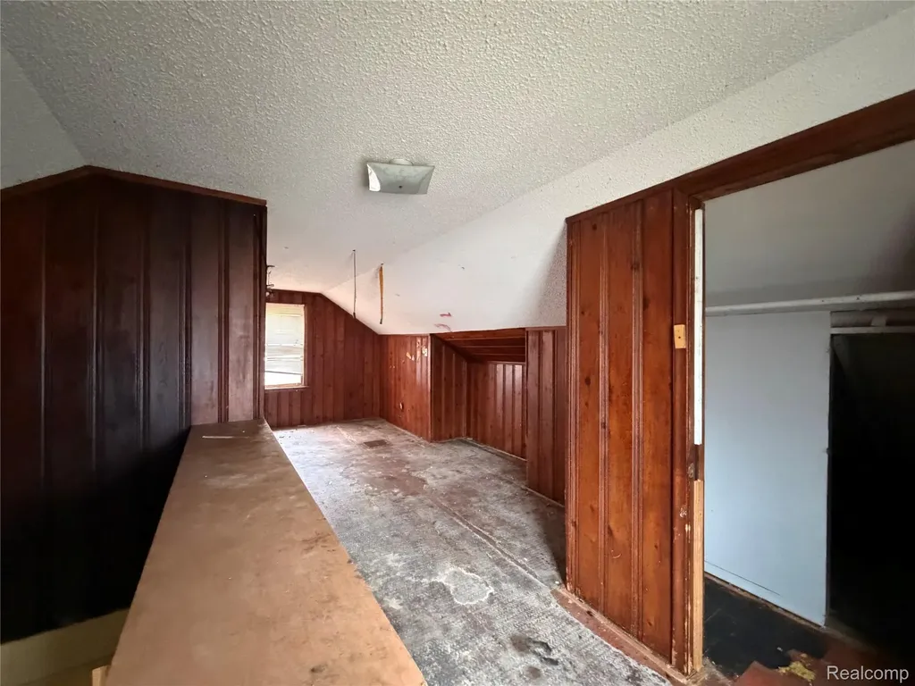 12705 Flanders Street Detroit City MI 48205