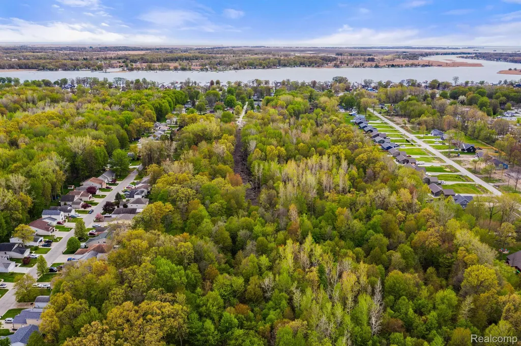 00 Taft Clay Township MI 48001