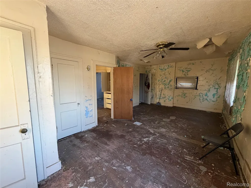11383 Ohio Street Detroit City MI 48204
