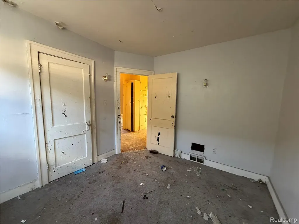 11383 Ohio Street Detroit City MI 48204