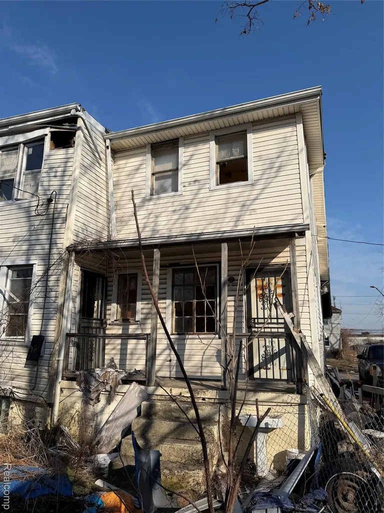 11383 Ohio Street Detroit City MI 48204
