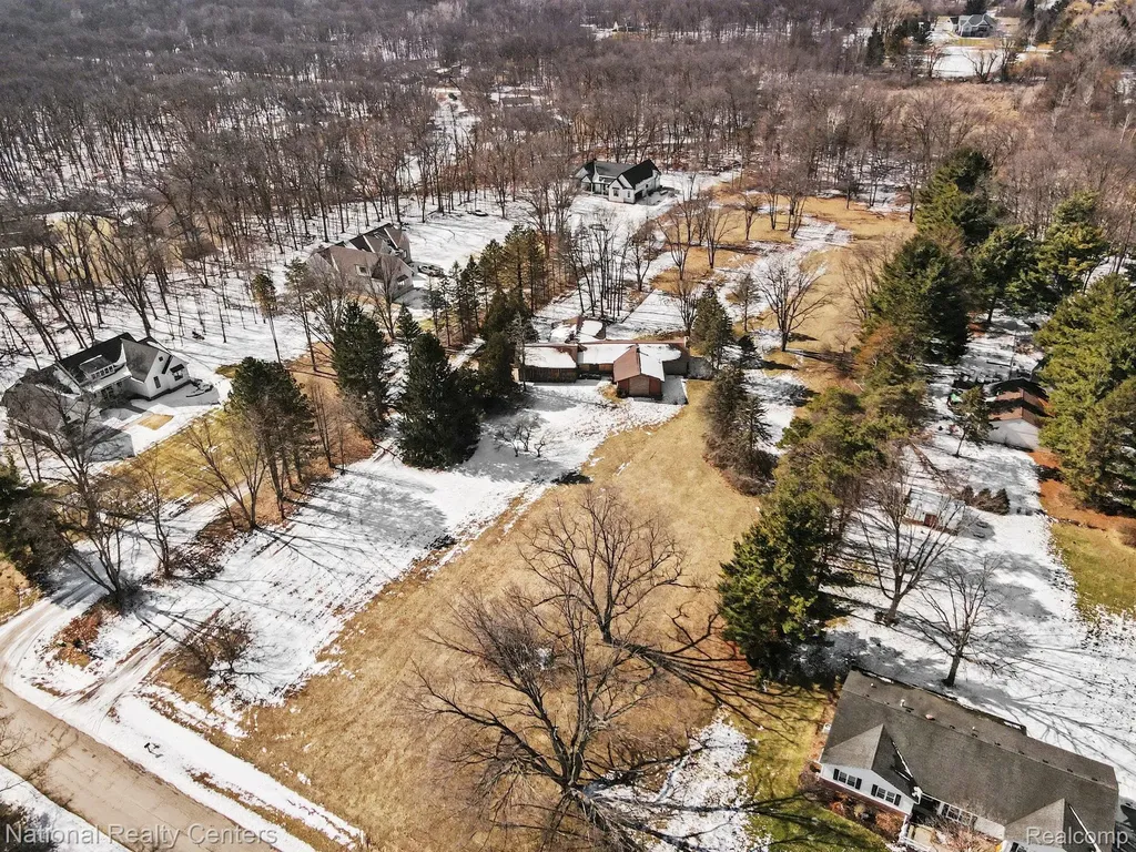400 Liddy Drive Brighton Township MI 48114