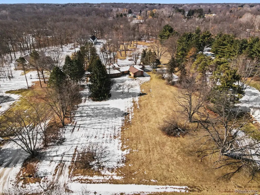 400 Liddy Drive Brighton Township MI 48114