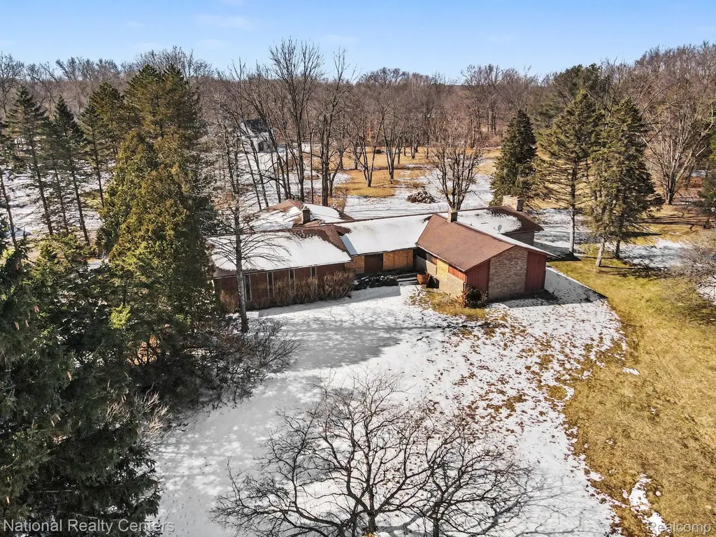 400 Liddy Drive Brighton Township MI 48114