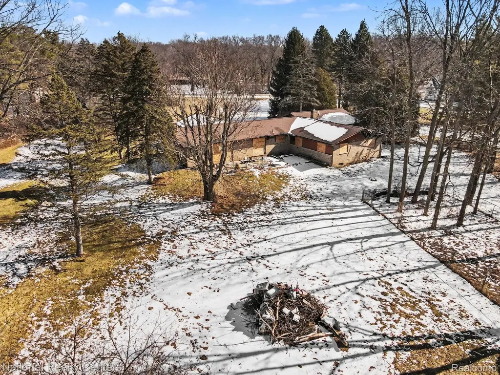 400 Liddy Drive Brighton Township MI 48114