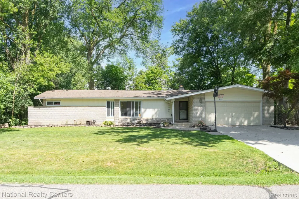 32484 Chesterbrook Street Farmington Hills City MI 48334