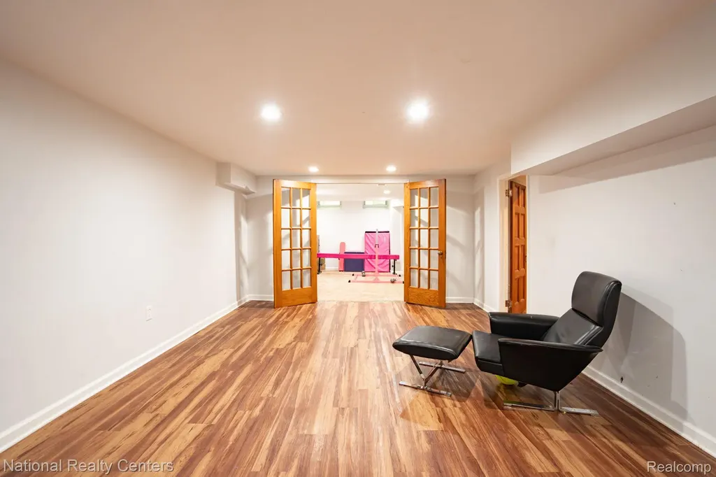 32484 Chesterbrook Street Farmington Hills City MI 48334