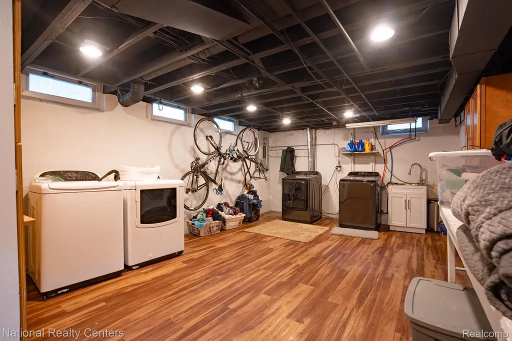 32484 Chesterbrook Street Farmington Hills City MI 48334