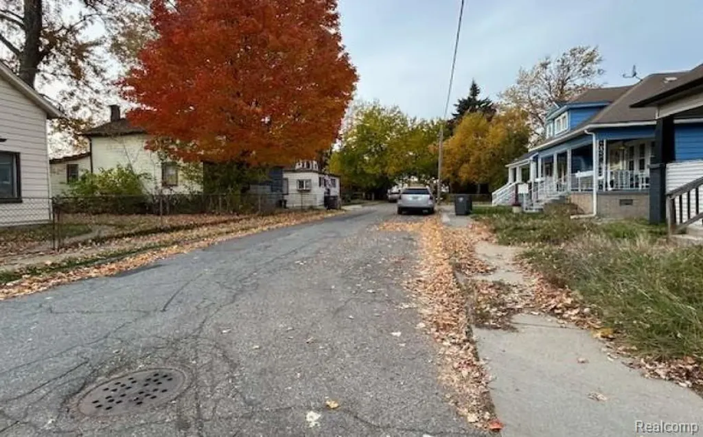 26 W Benson Street Ecorse City MI 48229