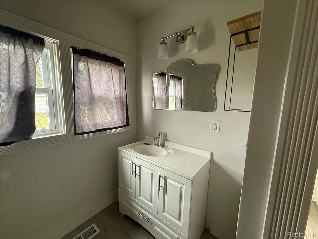 267 W Lincoln Road Arcada Township MI 48801