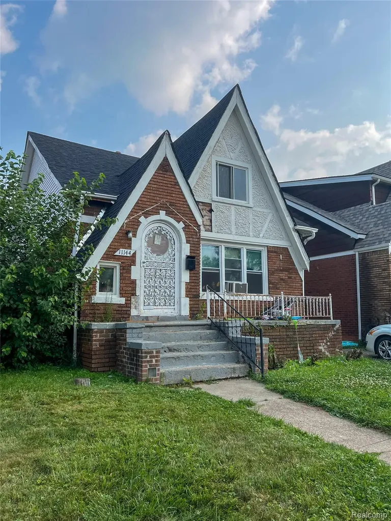 11144 Sanford Street Detroit City MI 48205