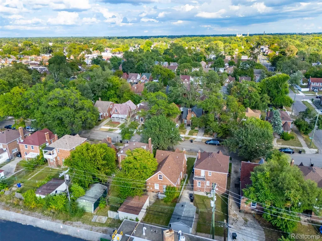 16825 Manor Street Detroit City MI 48221