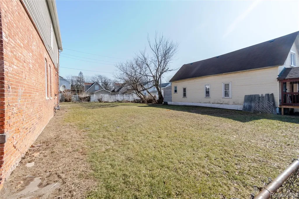 1486 17th Street Detroit City MI 48216