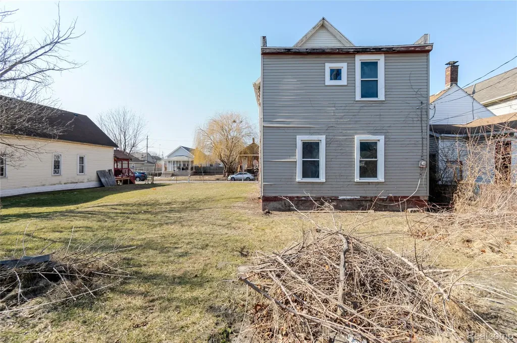 1486 17th Street Detroit City MI 48216