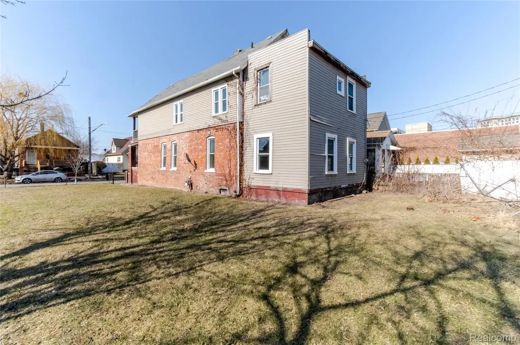 1486 17th Street Detroit City MI 48216