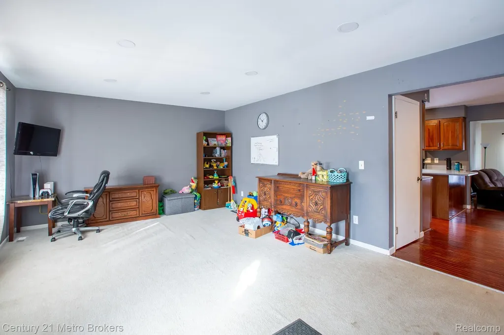 6101 Belsay Road Grand Blanc Charter Township MI 48439