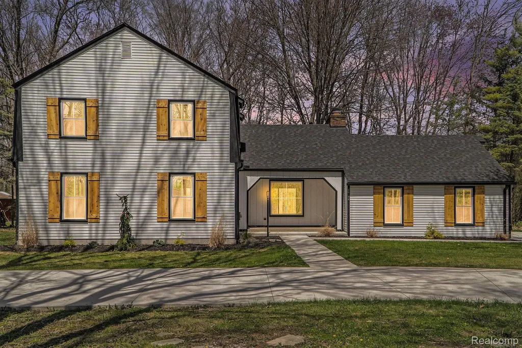 26914 Pebblestone Street Southfield City MI 48034