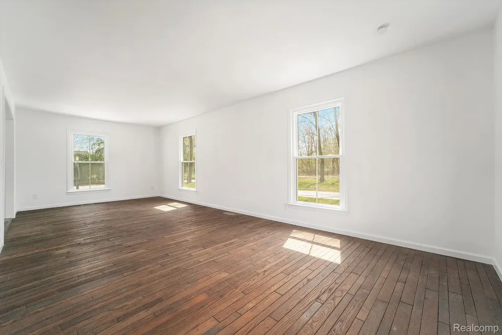 26914 Pebblestone Street Southfield City MI 48034