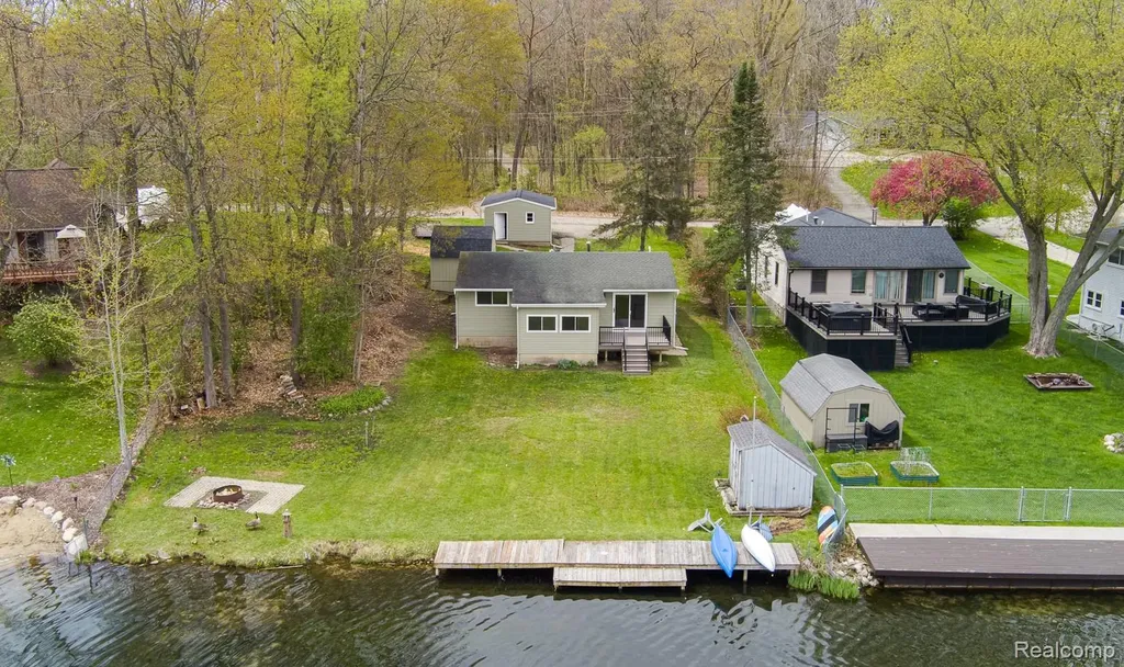 1998 Lakeview Drive Oregon Township MI 48446