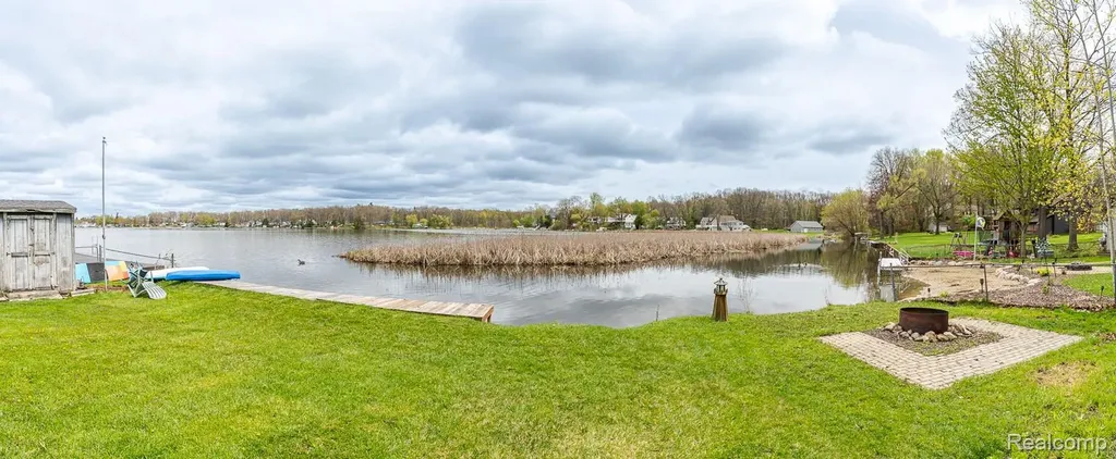 1998 Lakeview Drive Oregon Township MI 48446