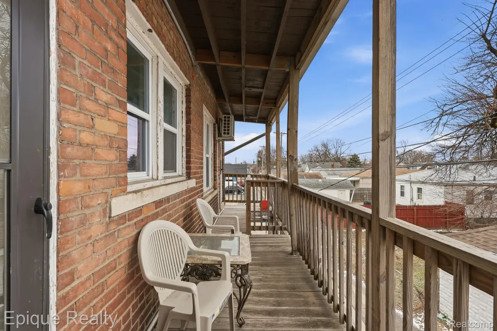 585 Southfield Road Lincoln Park City MI 48146