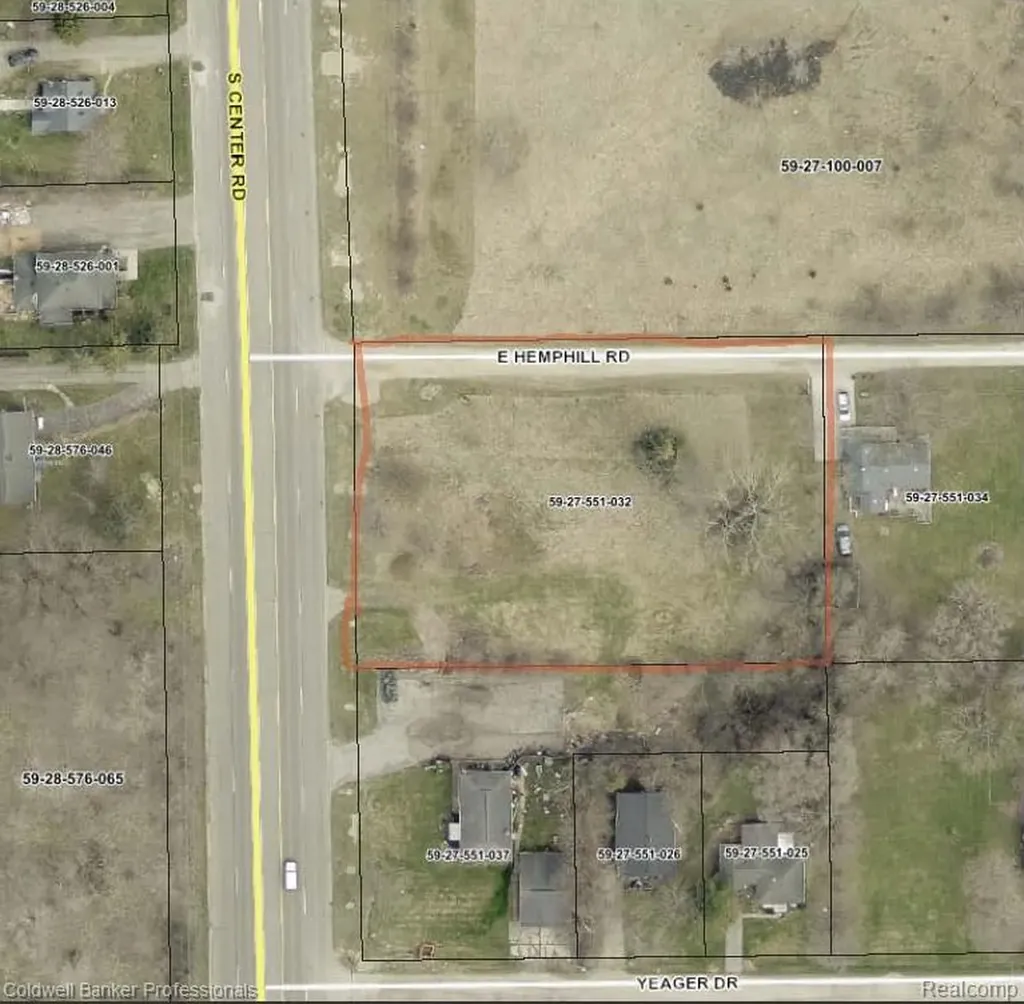 3267 S Center Road Burton City MI 48519