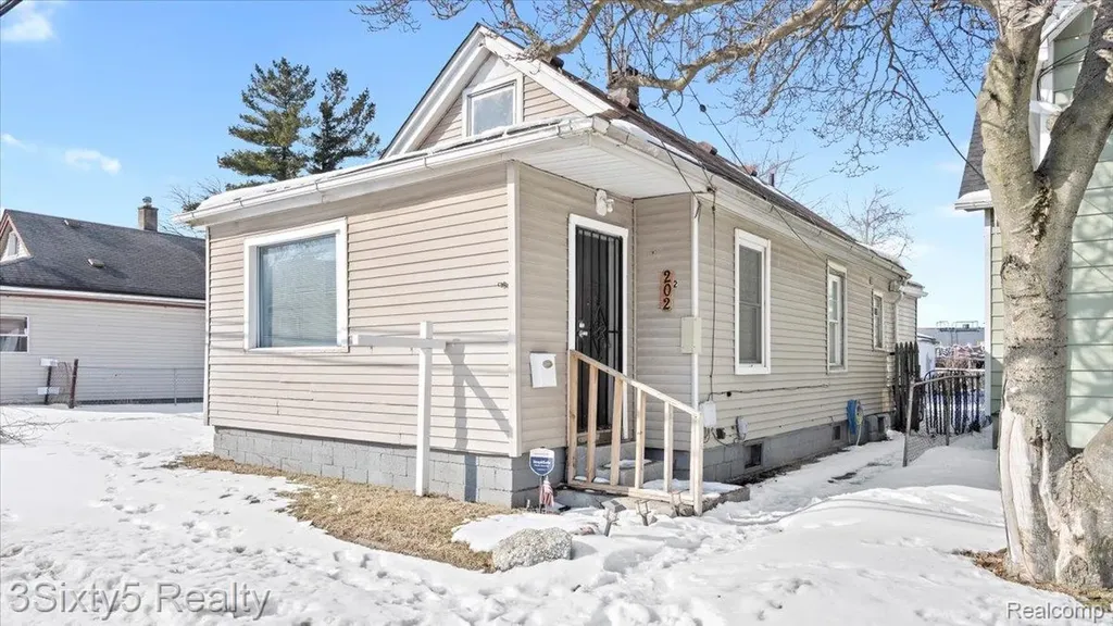 202 Haltiner Street River Rouge City MI 48218