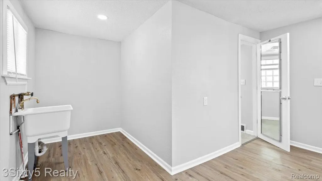 202 Haltiner Street River Rouge City MI 48218