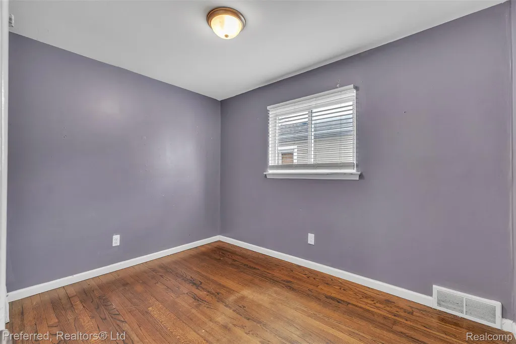 36231 Schley Avenue Westland City MI 48186