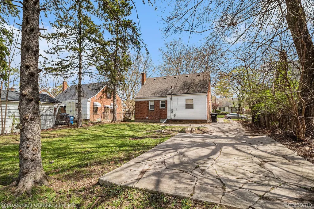 11669 Chatham Detroit City MI 48239