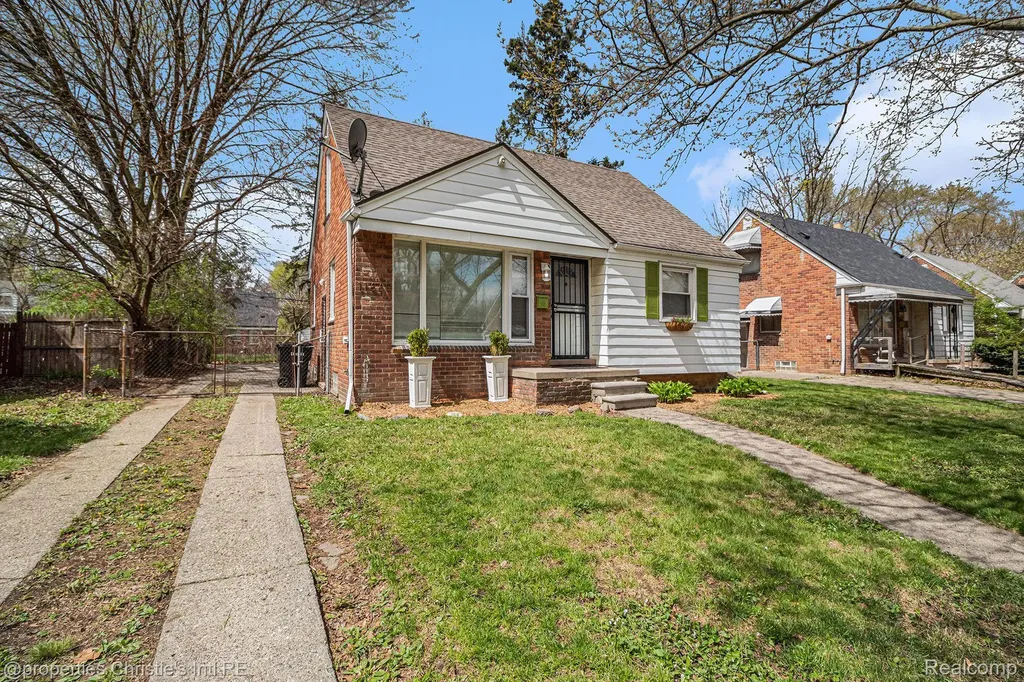 11669 Chatham Detroit City MI 48239