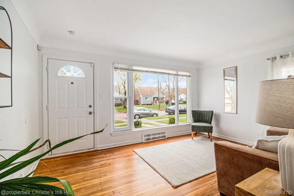 11669 Chatham Detroit City MI 48239
