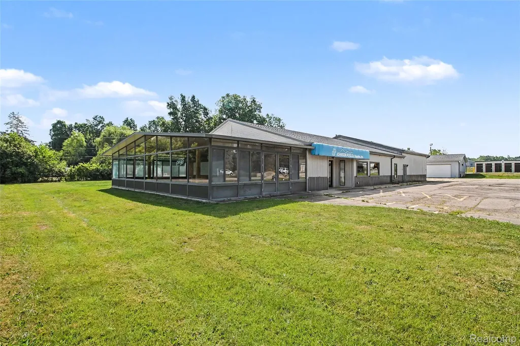 6017 W Pierson Road Mt. Morris Township MI 48433