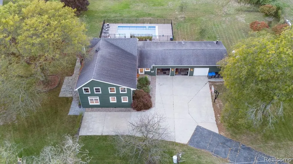 9695 Community Hall Road New Buffalo Township MI 49129
