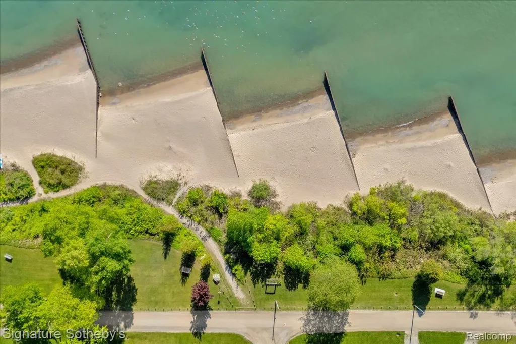 6997 Lakeshore Road Worth Township MI 48450