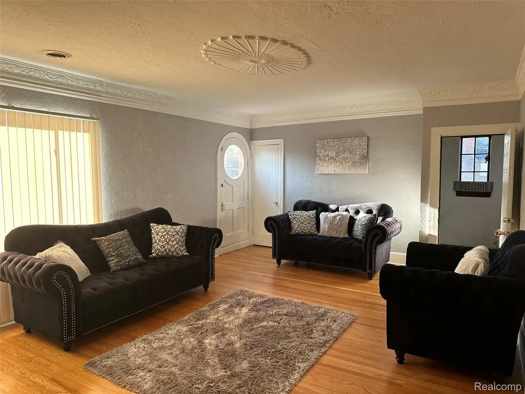 17566 Stoepel Street Detroit City MI 48221