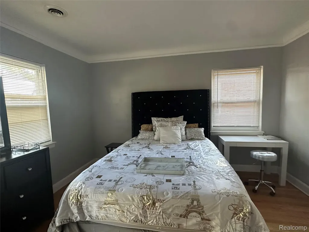 17566 Stoepel Street Detroit City MI 48221